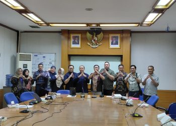 Komisi I DPRD Provinsi Jambi berfoto bersama jajaran Arsip Nasional Republik Indonesia (ANRI) usai melakukan konsultasi terkait penguatan sistem kearsipan dan pencegahan sengketa batas wilayah di Kantor ANRI, Jakarta, Selasa (11/2/2026). Dok, Humas)