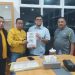 Pengurus DPD Partai Golkar Kabupaten Muaro Jambi menunjukkan dokumen hasil penyusunan kepengurusan periode 2026–2031 yang diserahkan kepada DPD Partai Golkar Provinsi Jambi. (Dok. Daus)