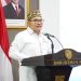 Anggota Ombudsman RI Robert Na Endi Jaweng menyampaikan keterangan pers terkait pengawasan pembayaran THR keagamaan 2026 di Kantor Ombudsman RI, Jakarta Selatan, Jumat (21/2/2026). (Dok. Humas)