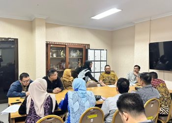 Rombongan Bapemperda saat melakukan studi banding ke Dinas Pariwisata dan Ekonomi Kreatif Provinsi DKI Jakarta. (Dok. Humas)