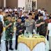 Kapolda Jambi Irjen Pol. Krisno H. Siregar bersama unsur Forkopimda dan elemen masyarakat menghadiri buka puasa bersama di Aula Gedung Siginjai Mapolda Jambi, Kamis (26/2/2026), (Dok. Humas)