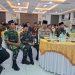 Danrem 042/Gapu Kolonel Inf Nyamin bersama Kapolda Jambi dan unsur Forkopimda menghadiri buka puasa bersama di Mapolda Jambi, Kamis (26/2/2026) (Dok. Humas)