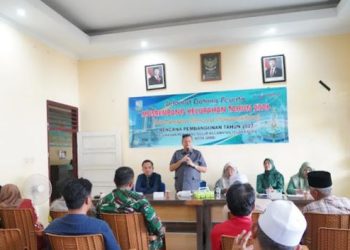Ketua DPRD Kota Jambi, Kemas Faried Alfarelly, menyampaikan sambutan saat menghadiri Musyawarah Rencana Pembangunan (Musrenbang) Kelurahan Murni dan Kelurahan Pematang Sulur, Kecamatan Telanaipura, Rabu (7/1/2026). (Dok. Stepanus)