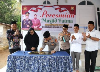 Kapolda Bengkulu Irjen Pol Mardiyono, meresmikan Masjid Fatma di Desa Semidang, Kabupaten Bengkulu Tengah, Selasa (17/2/2026). (Dok/yola)
