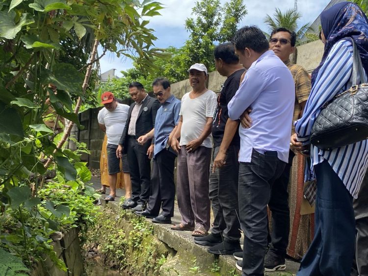 Inspeksi mendadak (sidak) dilakukan di Jalan Kinibalu I, RT 02, Kelurahan Padang Jati, Selasa (3/2/2026). (Dok/yola)