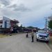 Polres Seluma turun langsung mengurai potensi kemacetan di SPBU Pasar Tais, Sabtu (28/3/2026). (Foto:Yl)