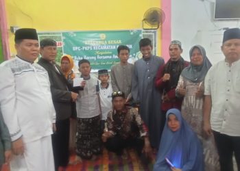 PKPS DPC Kecamatan Penarik menggelar buka puasa bersama dan santunan anak yatim di Rumah Makan Bayang Sani Sidodadi, Kecamatan Penarik, Kabupaten Mukomuko, Minggu (8/3/2026). (Foto:Dd)