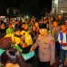 Kapolri Jenderal Listyo Sigit Prabowo, melakukan interaksi dan menyerap aspirasi dari elemen ojek online saat meninjau Kedai Ado Presisi di Sumatera Selatan, Sabtu (7/3/2026). (Foto:Yl)