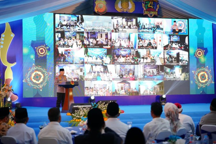 Kapolri memberika sambutan dalam acara silaturahmi Ramadhan di Polda Jawa Barat, Rabu (4/3/2026). (Foto:yola)