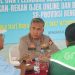 Kapolda Bengkulu Irjen Pol. Mardiyono berinteraksi dengan pengemudi ojek online dan perwakilan buruh saat kegiatan halal bihalal di Lapangan Golf Merah Putih, Kota Bengkulu, Jumat (27/3/2026). (Dok. Yola)