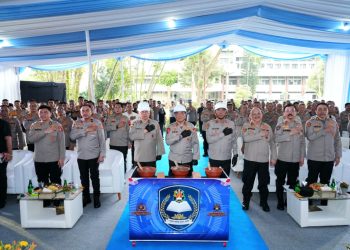 Wakapolri memimpin peletakan batu pertama pembangunan Laboratorium Sosial Sains di Akademi Kepolisian Semarang sebagai bagian transformasi SDM Polri berbasis riset. (foto:yl)