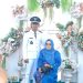 – Wali Nagari Simpang Gunung, Andria bersama istri (dok. Pribadi)