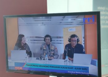 Kabid Humas Polda Bengkulu Kombes Pol. Ichsan Nur hadir sebagai narasumber dalam dialog interaktif “Bengkulu Menyapa” di RRI Pro 1 Bengkulu, Jumat (27/3/2026). (Foto:Yl)