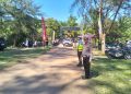 Personel Polres Mukomuko melakukan pengamanan dan pengaturan arus lalu lintas di kawasan objek wisata saat libur Idul Fitri 1447 H (Dok .dadang)