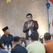 Wakil Ketua I DPRD Provinsi Jambi Ian Wirata berbincang dengan sejumlah wartawan dalam acara buka puasa bersama (Dok. Arif)