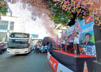 Suasana pelepaaan 2.521 konsumen setia untuk pulang kampung dalam program Mudik Balik Bareng Honda (MBBH) 2026 (dok.sinsen)