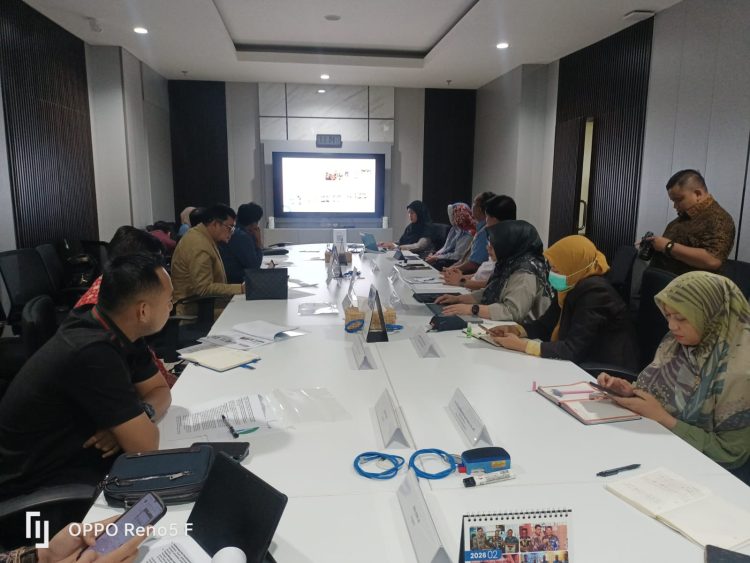 Rombongan Komisi I DPRD Provinsi Jambi saat melakukan studi banding ke BP2D Provinsi Jawa Barat di Bandung, Selasa (3/3/2026). (Dok. Humas)