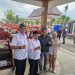 Bupati Blitar Rijanto bersama Wakil Bupati Blitar Beky Herdihansah, Wakil Ketua I DPRD Kabupaten Blitar Ratna Dewi Nirwana Sari, serta perwakilan Yayasan Gerakan Solidaritas Nasional (GSN) berfoto bersama saat penyerahan simbolis bantuan 200 unit becak listrik di Pendopo Sasana Adhi Praja, Kabupaten Blitar, Sabtu (7/3/2026). (Dok. Edi)