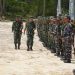 Pangdam XX/TIB Mayjen TNI Arief Gajah Mada melakukan pemeriksaan pasukan saat penutupan program TMMD ke-127 Kodim 0415/Jambi di Kabupaten Batanghari, Rabu (11/3/2026) (Dok. Nahar)