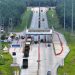 Kendaraan melintas di Gerbang Tol Kisaran yang merupakan bagian dari jaringan Jalan Tol Trans Sumatera. (Dok. Humas HK)