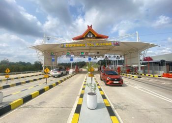 Kendaraan melintas di Gerbang Tol Pijoan, Jambi (Dok. Humas HK)