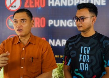 Kepala Lapas Jambi, Syahroni Ali saat memberikan keterangan (Dok. Nahar)
