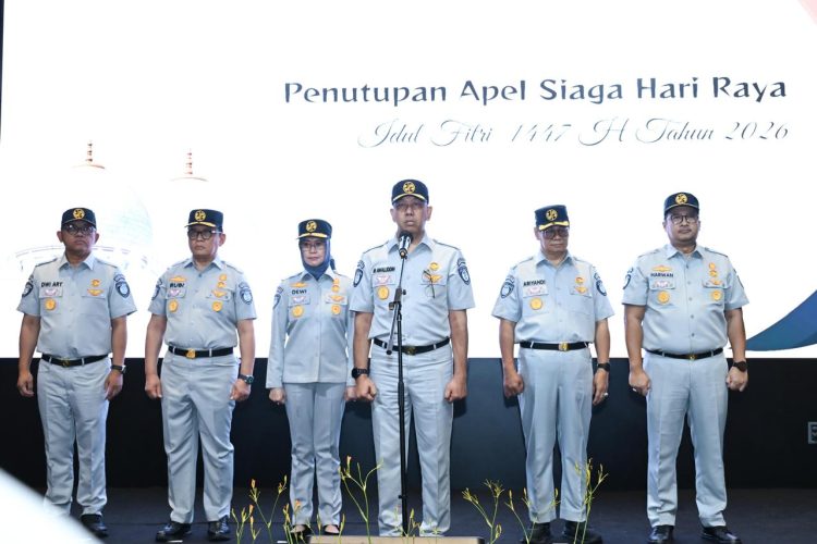 Direktur Utama Jasa Raharja Muhammad Awaluddin memimpin Apel Penutupan Siaga Hari Raya Idulfitri 1447 H Tahun 2026 di Auditorium Jasa Raharja, Jakarta, Senin (30/3/2026). (Dok. Humas JR)