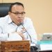 Anggota Ombudsman RI Robert Na Endi Jaweng menyampaikan hasil pemantauan terkait indikasi maladministrasi dalam pembayaran THR 2026 di Kantor Ombudsman RI, Jakarta Selatan. (Dok. Humas)