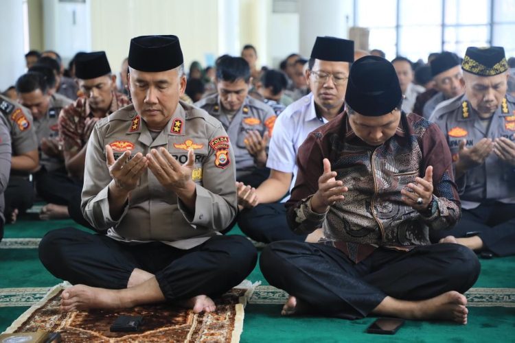 Kapolda Bengkulu hadiri kegiatan memperingatan Nuzulul Qur’an 1447 Hijriah di Masjid Al-Amin Polda Bengkulu, Jumat (6/3/2026). (Foto:Yl)
