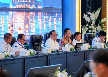 Kapolri Jenderal Listyo Sigit Prabowo memimpin rapat koordinasi lintas sektoral, Senin (2/3/2026). (Dok/yl)