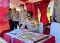 Kapolres Mukomuko turun langsung mengecek Pos Pengamanan dan Pos Pelayanan dalam rangka Operasi Ketupat 2026, Sabtu (14/3/2026). (Foto:Dd)
