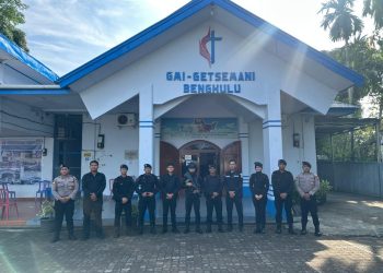 Polda Bengkulu mengerahkan 250 personel untuk mengamankan perayaan Jumat Agung dan Paskah di Kota Bengkulu, Jumat (3/4/2026). (Foto:Yl)