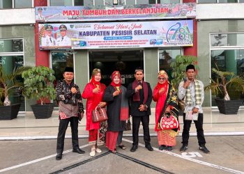 PKPS Kabupaten Mukomuko menghadiri rapat paripurna Hari Jadi Kabupaten Pesisir Selatan ke-78 di Painan, Rabu (15/4/2026). (Foto:Dede)