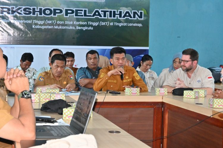 Pada 6 dan 9 April 2026, tim menggelar workshop skrining High Conservation Value (HCV). (Foto/Dede)