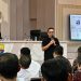Perwakilan PT Sinar Sentosa Primatama (Sinsen) dan PT Astra Honda Motor (AHM) memberikan pemaparan dalam kegiatan Sarasehan dan Rapat Kerja SMK Binaan Honda Tahun 2026 di Kantor Dinas Pendidikan Provinsi Jambi, Rabu (8/4/2026) (Dok. Stepanus)
