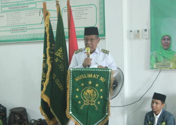 Wakil Gubernur Jambi Abdullah Sani menyampaikan sambutan saat menghadiri Halal Bihalal dan peringatan Hari Lahir ke-80 Muslimat NU di Sekretariat NU Provinsi Jambi, Rabu (1/4/2026). (Dok. Stepanus)