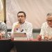 Kepala OJK Provinsi Jambi Yan Iswara Rosya (tengah) menyampaikan paparan dalam kegiatan Silaturahmi Forum Komunikasi Industri Jasa Keuangan (FKIJK) Provinsi Jambi bersama insan media di Aston Jambi Hotel & Conference Center, Kamis (2/4/2026). (Dok. Stepanus)