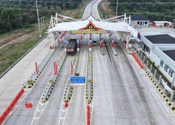 Kendaraan melintas di Gerbang Tol Pijoan, Jambi (Dok. Humas HK)