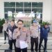 Kabid Humas Polda Jambi Kombes Pol Erlan Munaji (tengah) didampingi sejumlah pejabat Polda Jambi saat menyampaikan perkembangan penanganan kasus peredaran sabu seberat 58 kilogram dalam doorstop di Mapolda Jambi, Sabtu (4/4/2026). (Dok. Nahar)