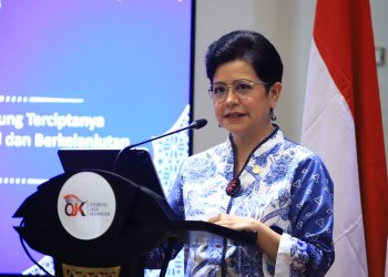 Ketua Dewan Audit OJK Sophia Wattimena menyampaikan sambutan dalam Forum Governance, Risk, and Compliance (GRC) Pra-Risk and Governance Summit (RGS) 2026 di Jakarta, Selasa (8/4/2026). (Dok. Humas OIK Jambi)