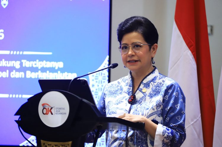 Ketua Dewan Audit OJK Sophia Wattimena menyampaikan sambutan dalam Forum Governance, Risk, and Compliance (GRC) Pra-Risk and Governance Summit (RGS) 2026 di Jakarta, Selasa (8/4/2026). (Dok. Humas OIK Jambi)