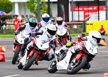 Sejumlah pebalap muda mengikuti latihan dalam program Astra Honda Racing School (AHRS) di lintasan latihan (Dok. Sinsen)