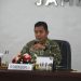 Danrem 042/Gapu Brigjen TNI Nyamin memimpin rapat koordinasi lintas sektoral kesiapsiagaan penanggulangan kebakaran hutan dan lahan (karhutla) Tahun 2026 di Korem 042/Gapu, Jambi, Jumat (17/4/2026). (Dok. Nahar)